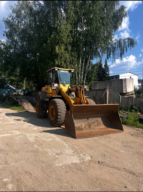 Погрузчик фронтальный