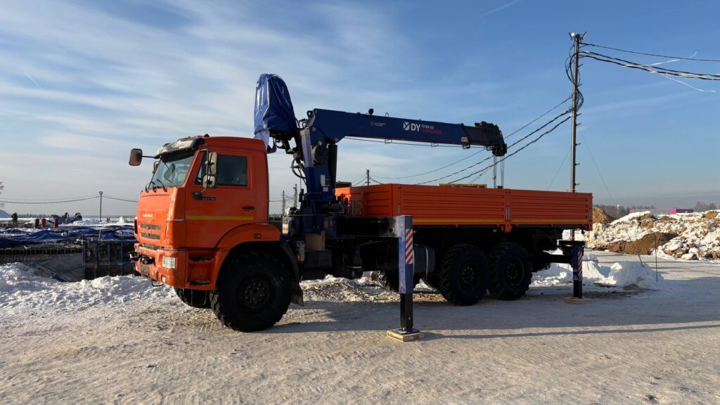 Манипулятор вездеход КАМАЗ